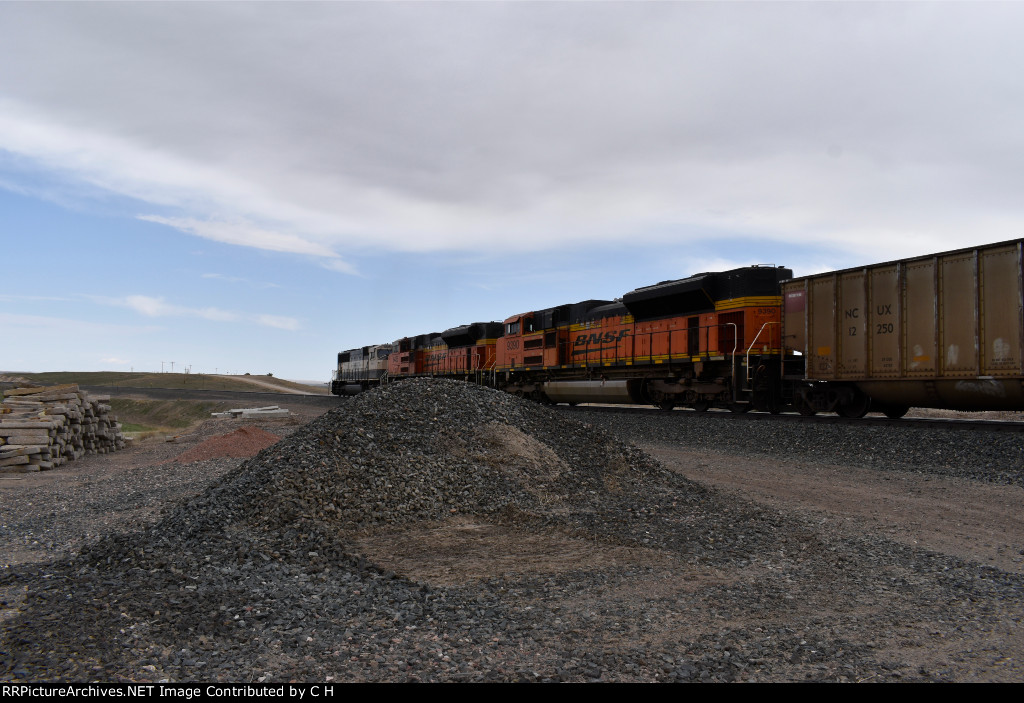 BNSF 9803/8435/9390